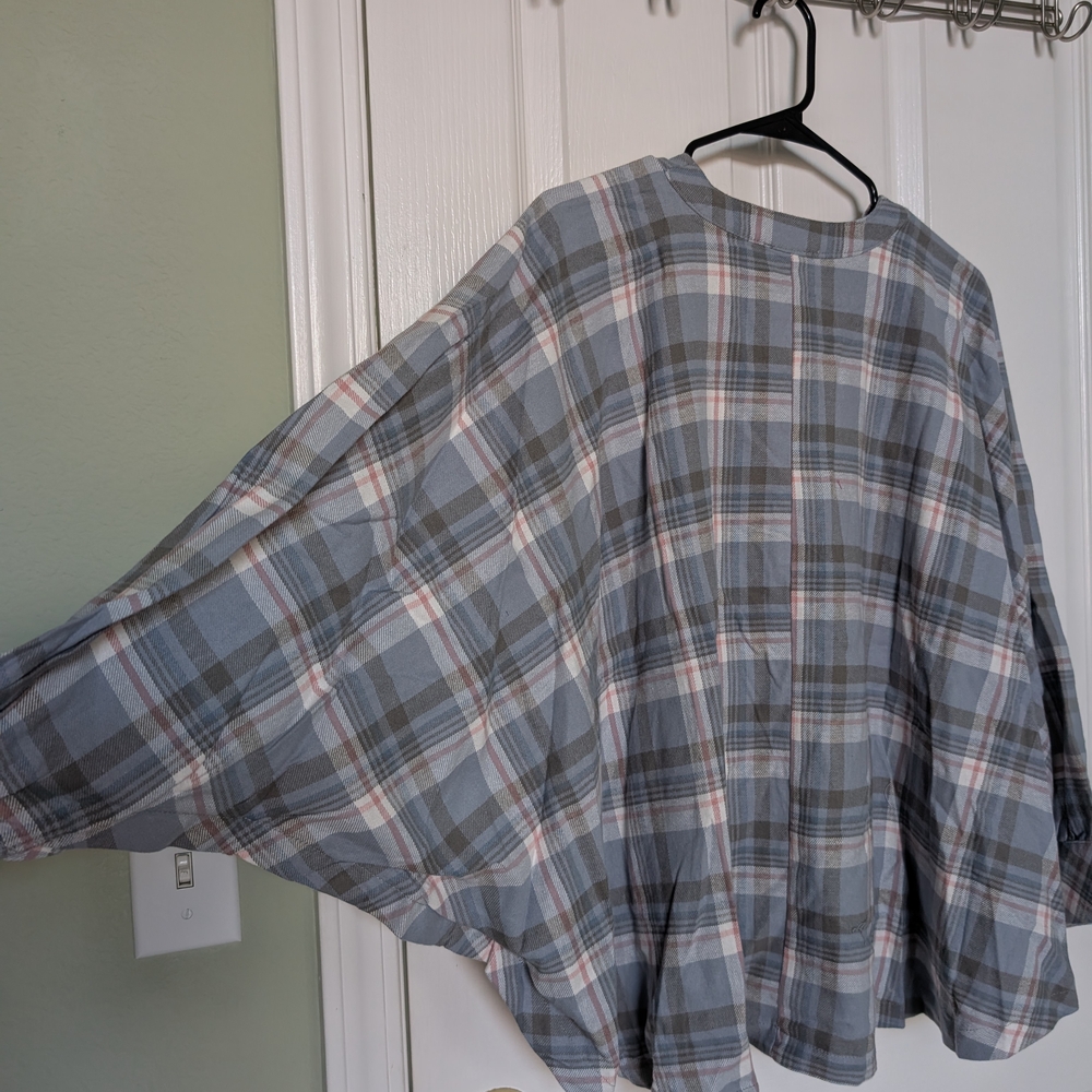 Blue and Gray Puff Sleeve Blouse with Mandarin Collar - Picture 5 of 5